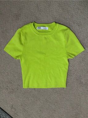 Zara Lime Short Sleeve Knit Top